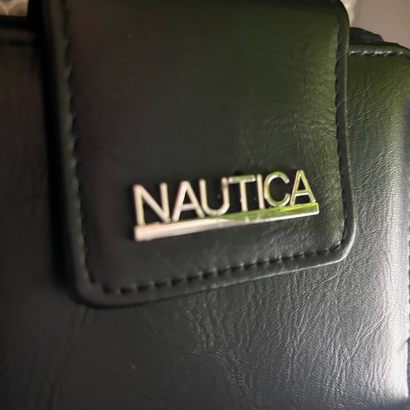 Nautica Wallet - Picture 3 of 11